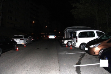 Opilá (ne)řidička nabourala ve Vimperku tři zaparkovaná auta