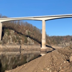 Jihočeský kraj zprovoznil most přes řeku Otavu