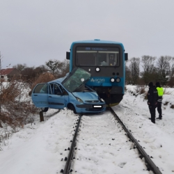 Tragická nehoda na železničním přejezdu ve Smetanově Lhotě