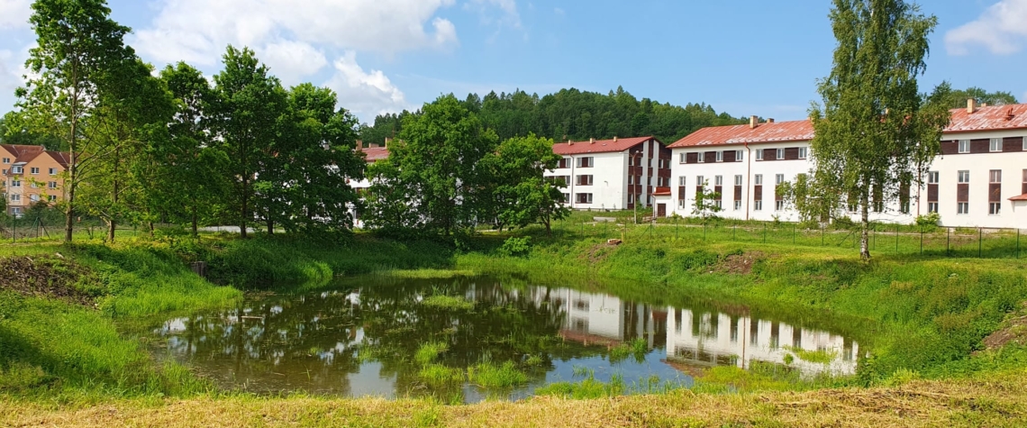 Český Krumlov: Rekonstrukce rybníčku v areálu bývalých kasáren