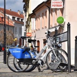 Sdílená kola budou v Písku k dispozici i v nadcházejících letech