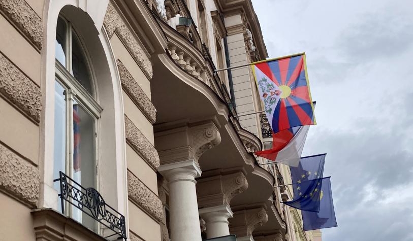 Jindřichův Hradec se připojil k akci Vlajka pro Tibet