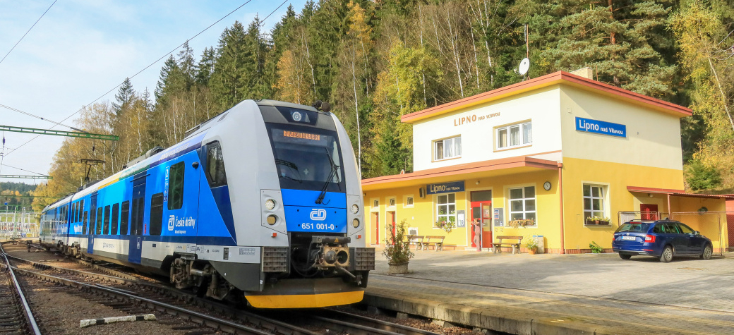 Přijeďte do jižních Čech vlakem. Jižní expres je ideální volba