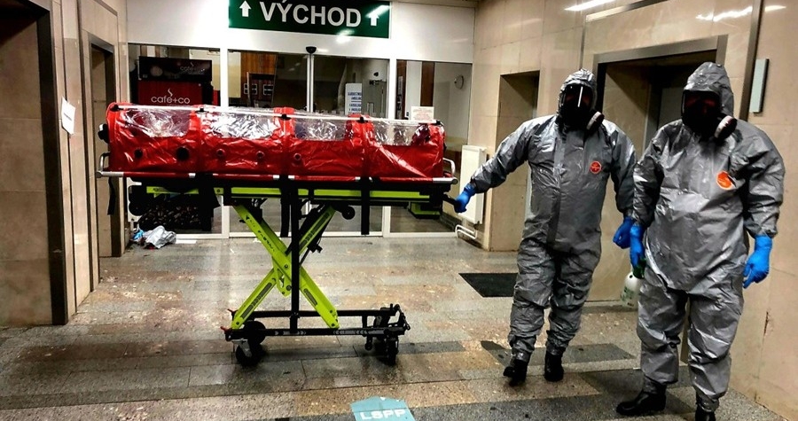 Podezření na Ebolu, Pacient byl hospitalizován v Táboře a následně převezen na Bulovku.