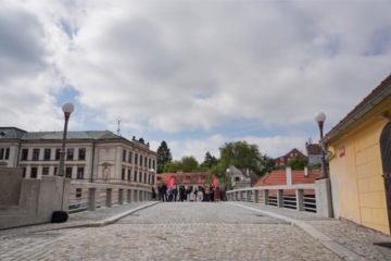 V Českém Krumlově otevřeli opravený Benešův most