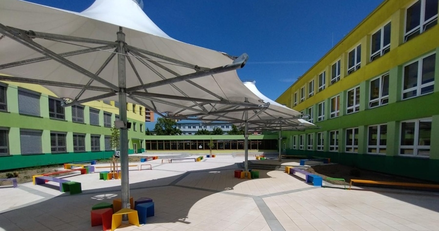 České Budějovice - V Kubatovce mají krásné školní atrium