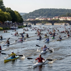 Odstartoval maraton lodí z Českých Budějovic do Prahy