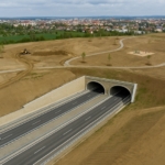 Park a hřiště nad tunelem D3. Pohůrka se mění k lepšímu